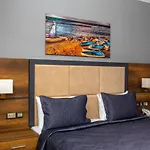 Mc Palace & Convention Hotel *