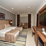 Hotel Mc Palace & Convention Agios Epiktitos