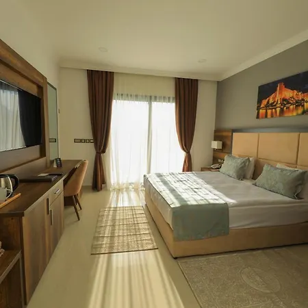 Mc Palace & Convention Otel Agios Epiktitos