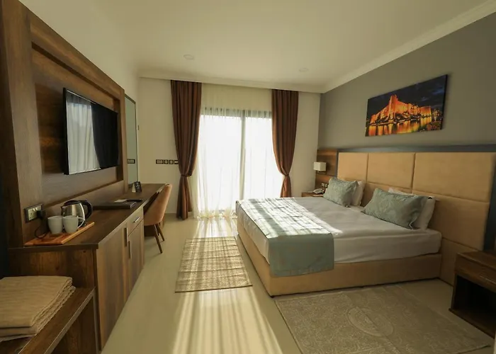 Mc Palace & Convention Hotel Agios Epiktitos