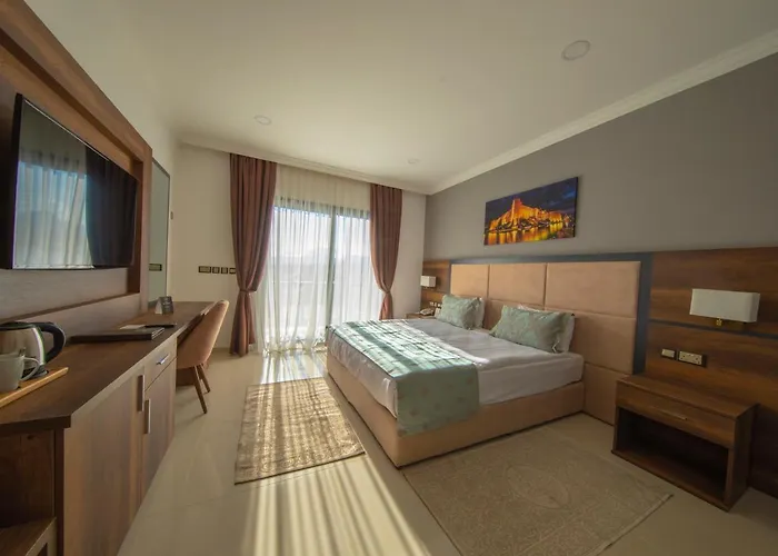 Mc Palace & Convention Hotel Agios Epiktitos