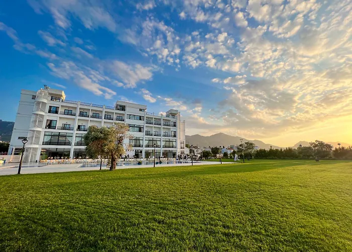 Hotel Mc Palace & Convention Agios Epiktitos