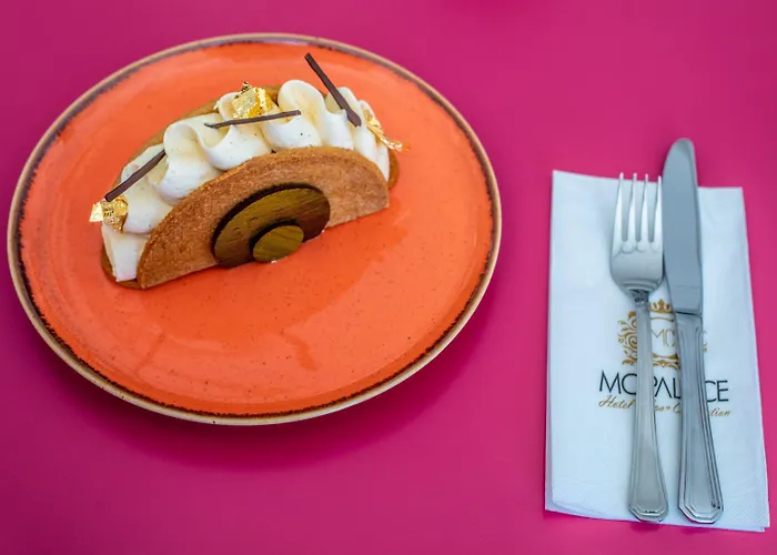 Mc Palace & Convention Hotel *