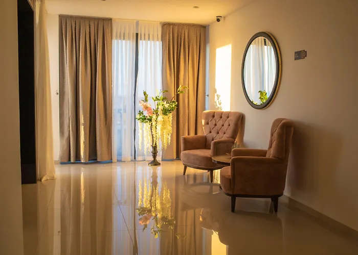 Mc Palace & Convention * Agios Epiktitos